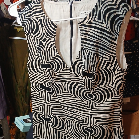 Trina Turk Black and White Geometric Dress - Picture 2 of 4